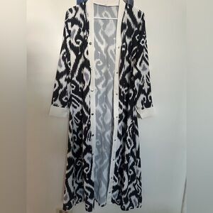 Black and White Patterned Long Cardigan
